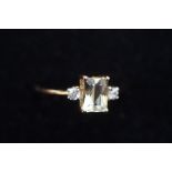 9ct Yellow gold ring set central gem stone & 2 whi