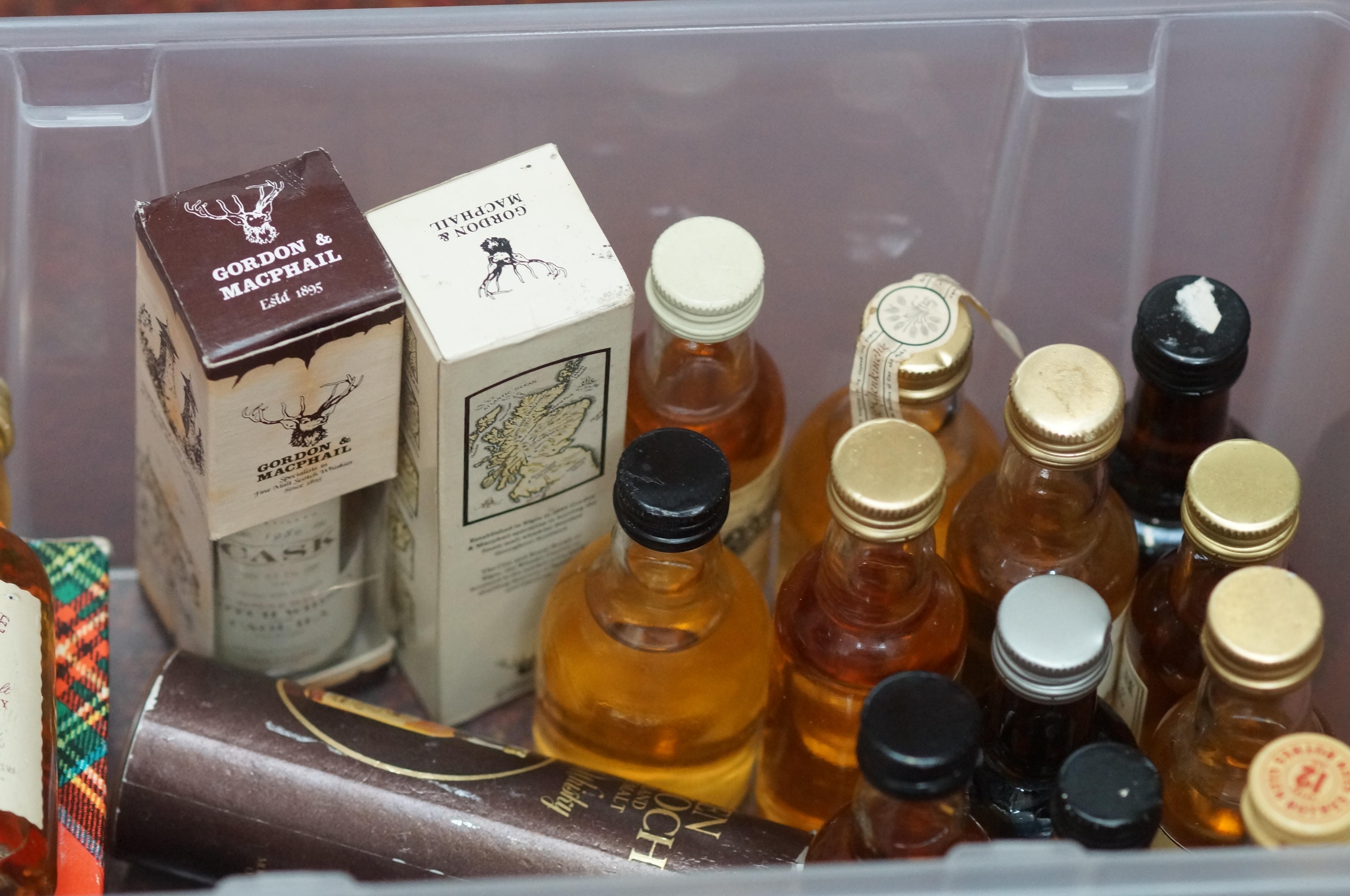 Collection of 18 miniature whiskys to include Bowm