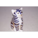 Royal crown derby kitten gold stopper Height 8 cm