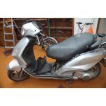 Piaggio 125cc scooter Reg YJ59 HTA, Complete recom