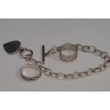 2 Silver rings & silver bracelet