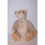 Steiff teddy bear 1905 replica with tags length 40