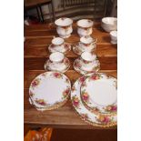 Royal Albert old country rose 26 piece service