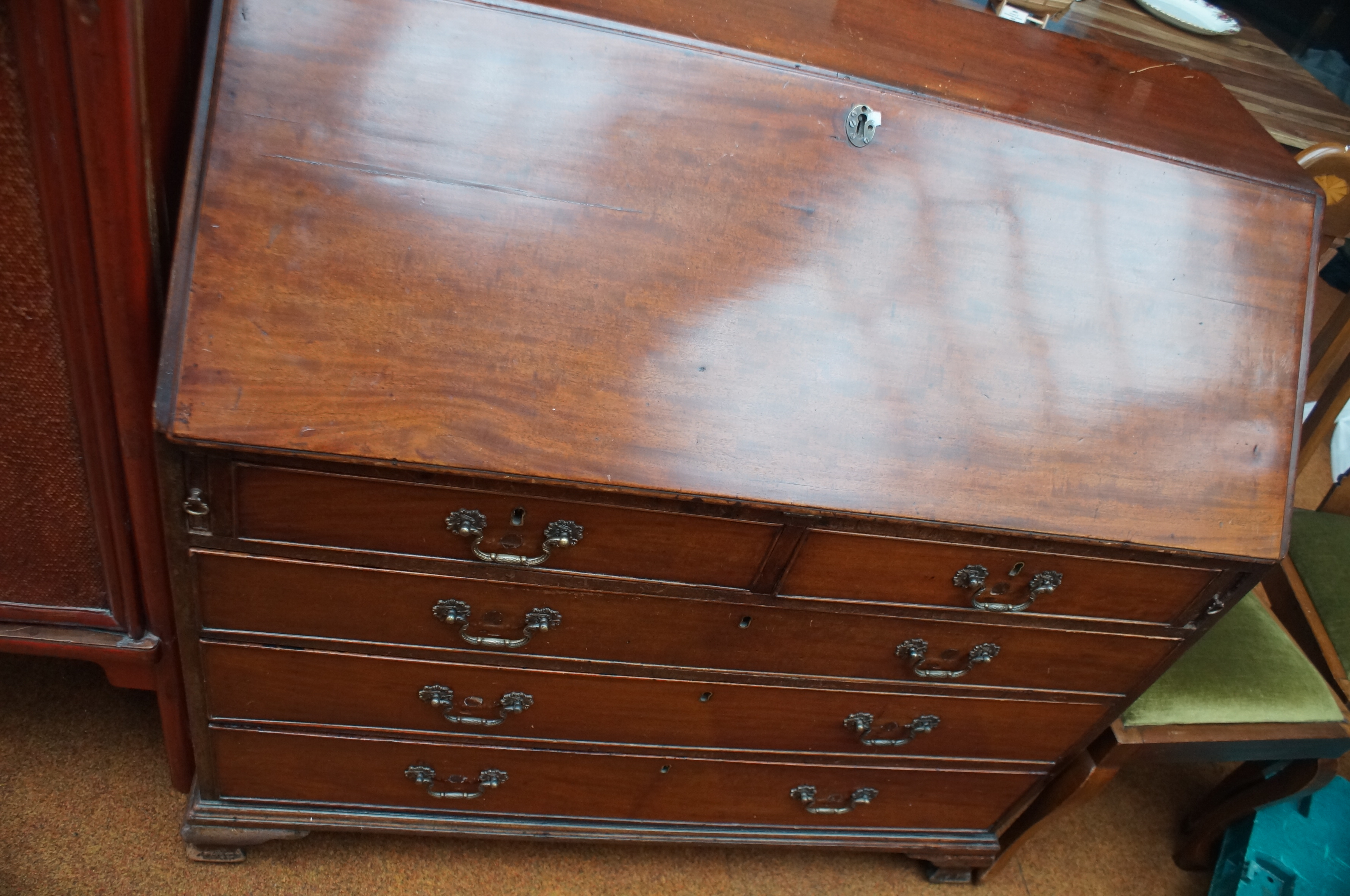 Georgian writing bureau with 2 over 3 drawers 110