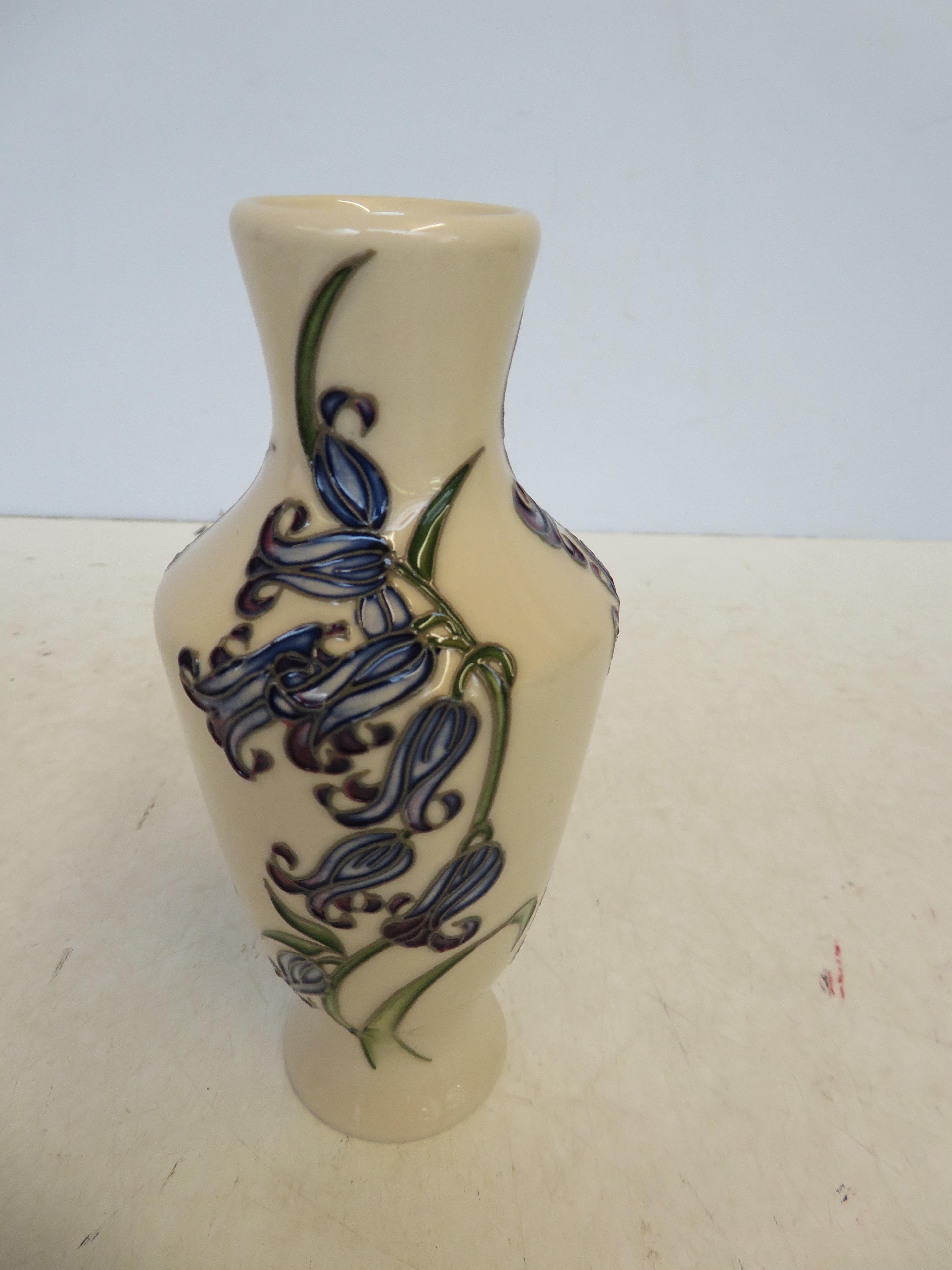 Moorcroft bluebell harmony vase Height 15 cm