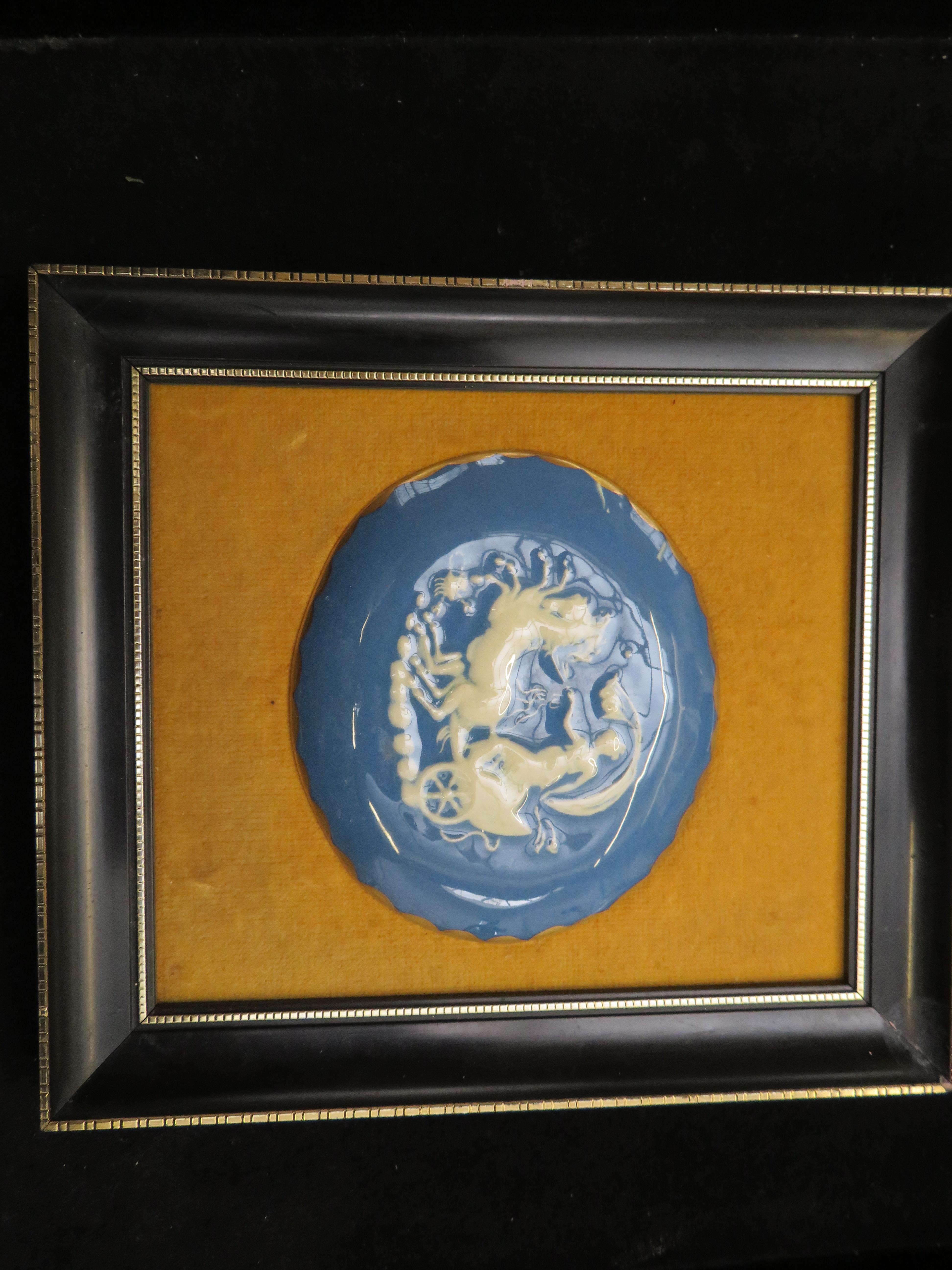 Framed Pat-Sur-Pat oval plaque (Plaque size 10 cm