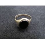 9ct Gold Gents Onyx ring Size T