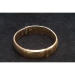 9ct Gold bangle with metal core Weight 22.3g