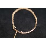 9ct Gold bracelet with safety chain Weight 5g