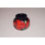 Moorcroft red rose vase Height 5 cm