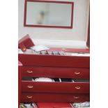 Good quality leather jewellery box & contents (Nee