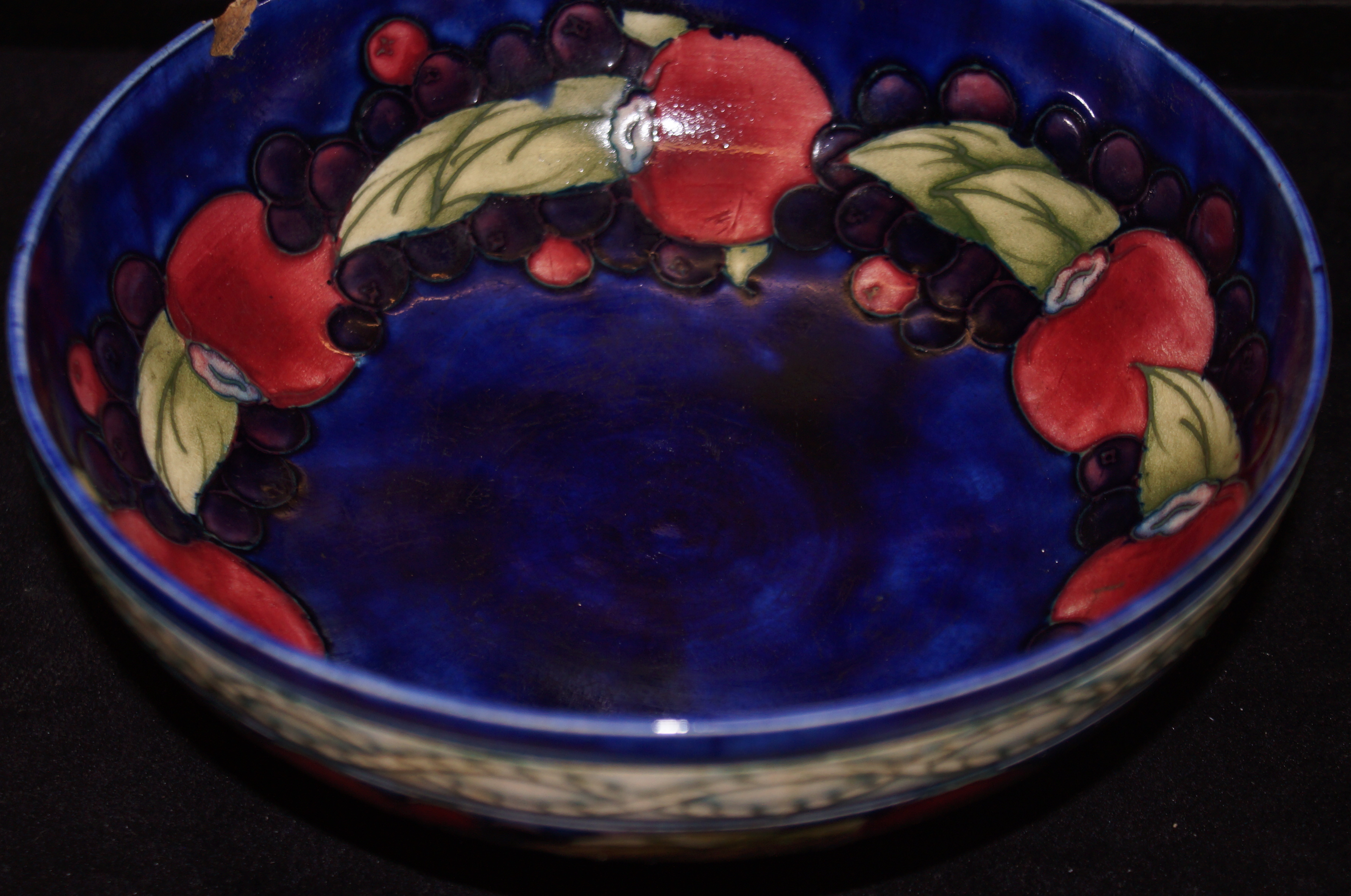 William Moorcroft fruit bowl with fruit & rope dec - Image 2 of 3