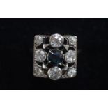 Art deco platinum & diamond ring, 8 diamonds surro