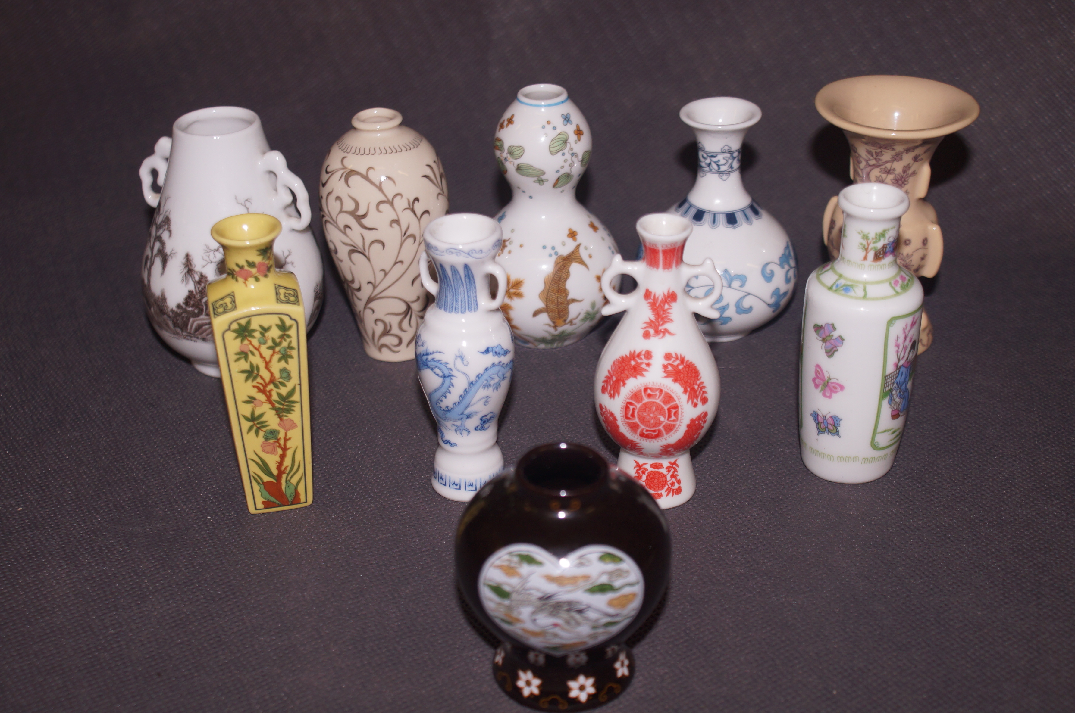 10x Oriental mini vases