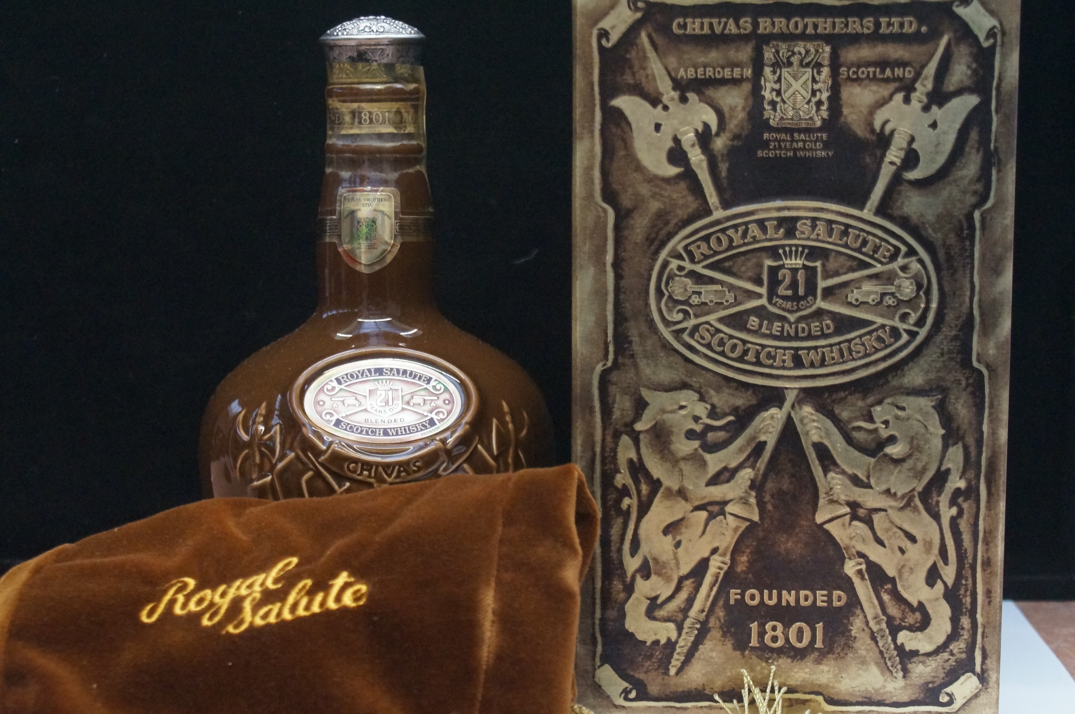 Chivas regal royal salute, 21 year old blended sco