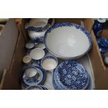 Good quality box of blue & white pottery