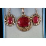 Boxed silver cerise agate necklace set