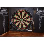 Winmau world championship edition dart board with