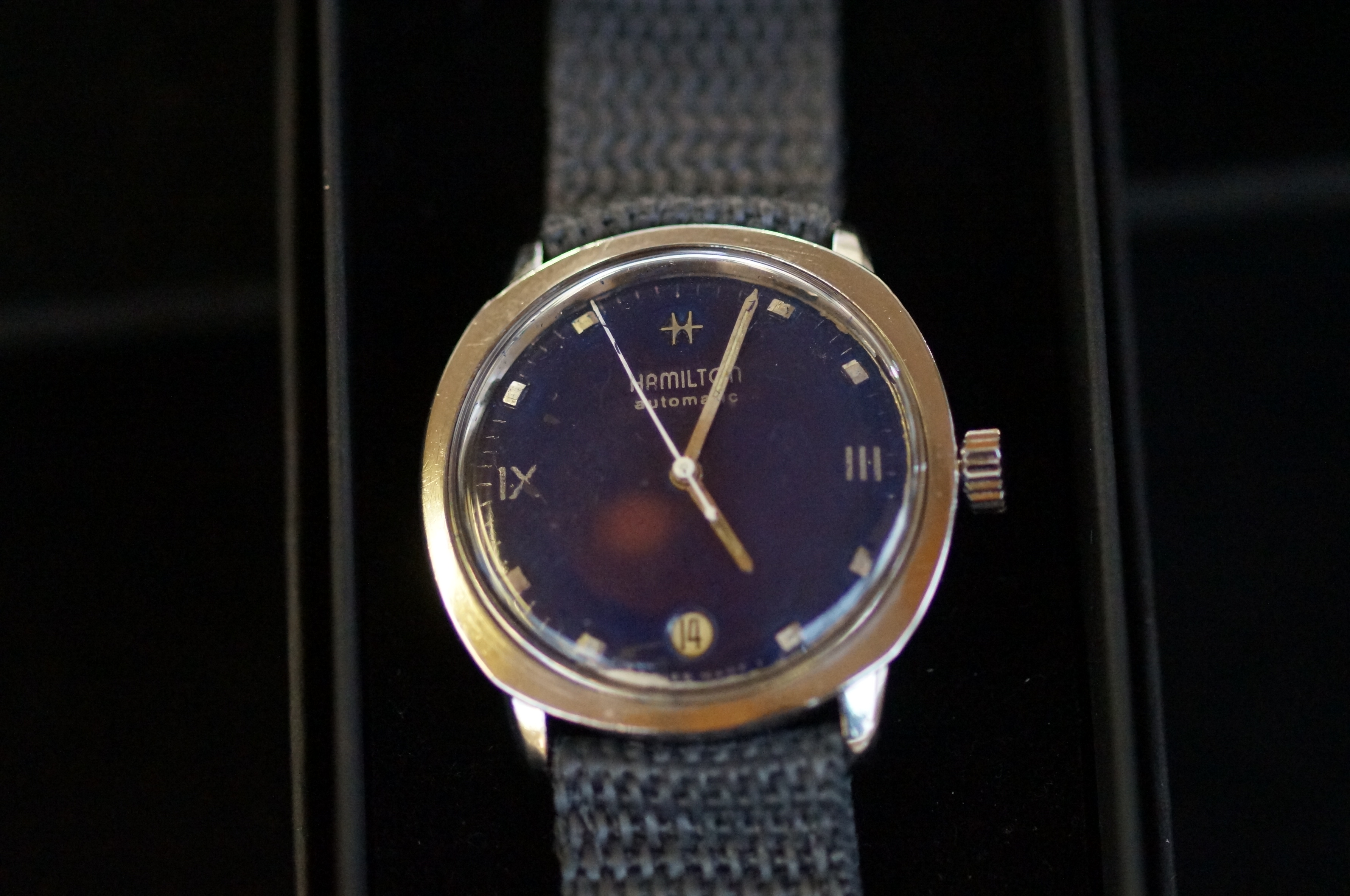 Gents Hamilton wristwatch automatic date app at 6