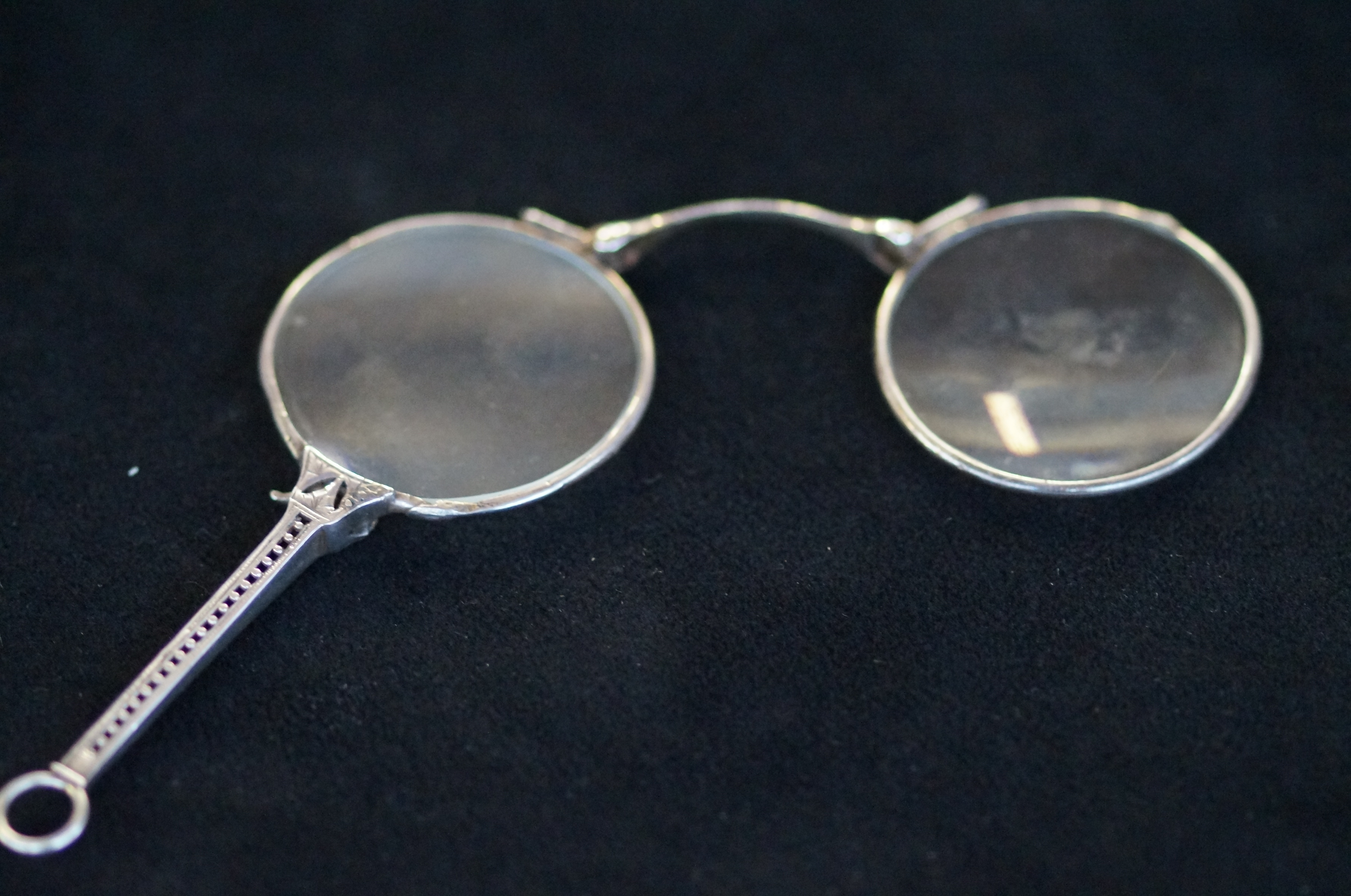 Silver folding glasses