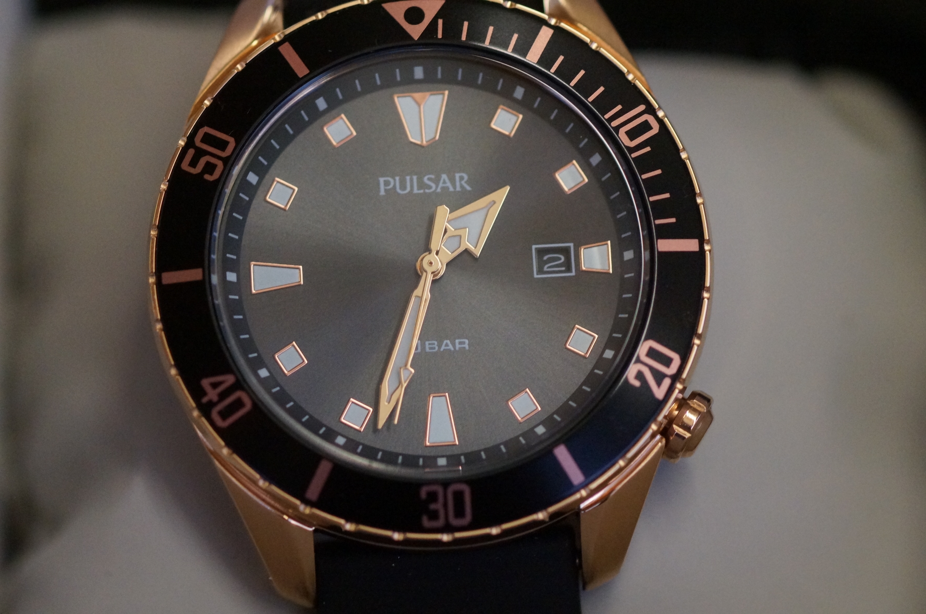 Gents Pulsar calendar wristwatch