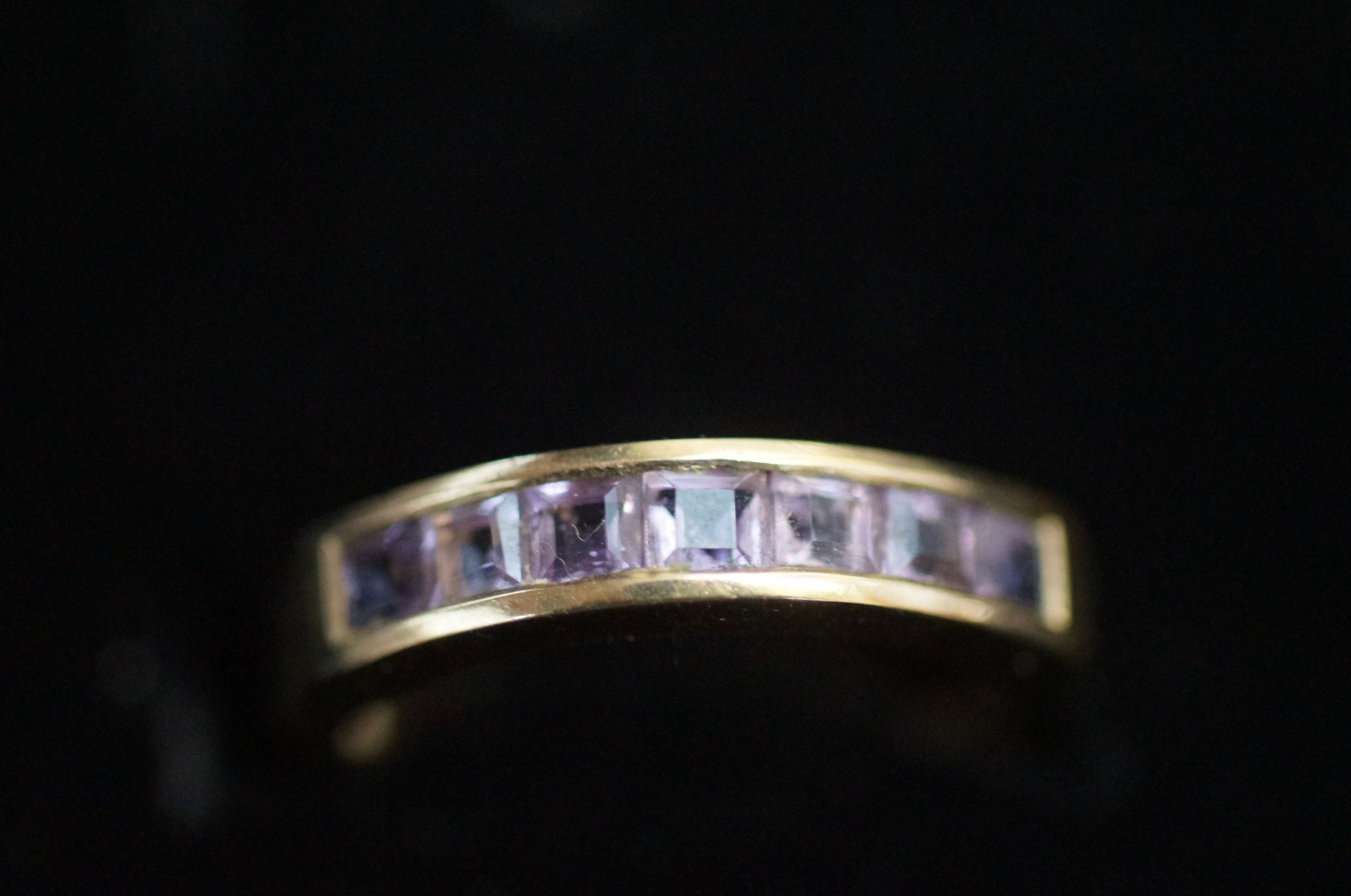 9ct Gold ring set with 7 amethyst Size N