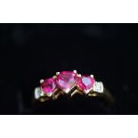 9ct Gold ring set with 3 garnets & diamonds Size N