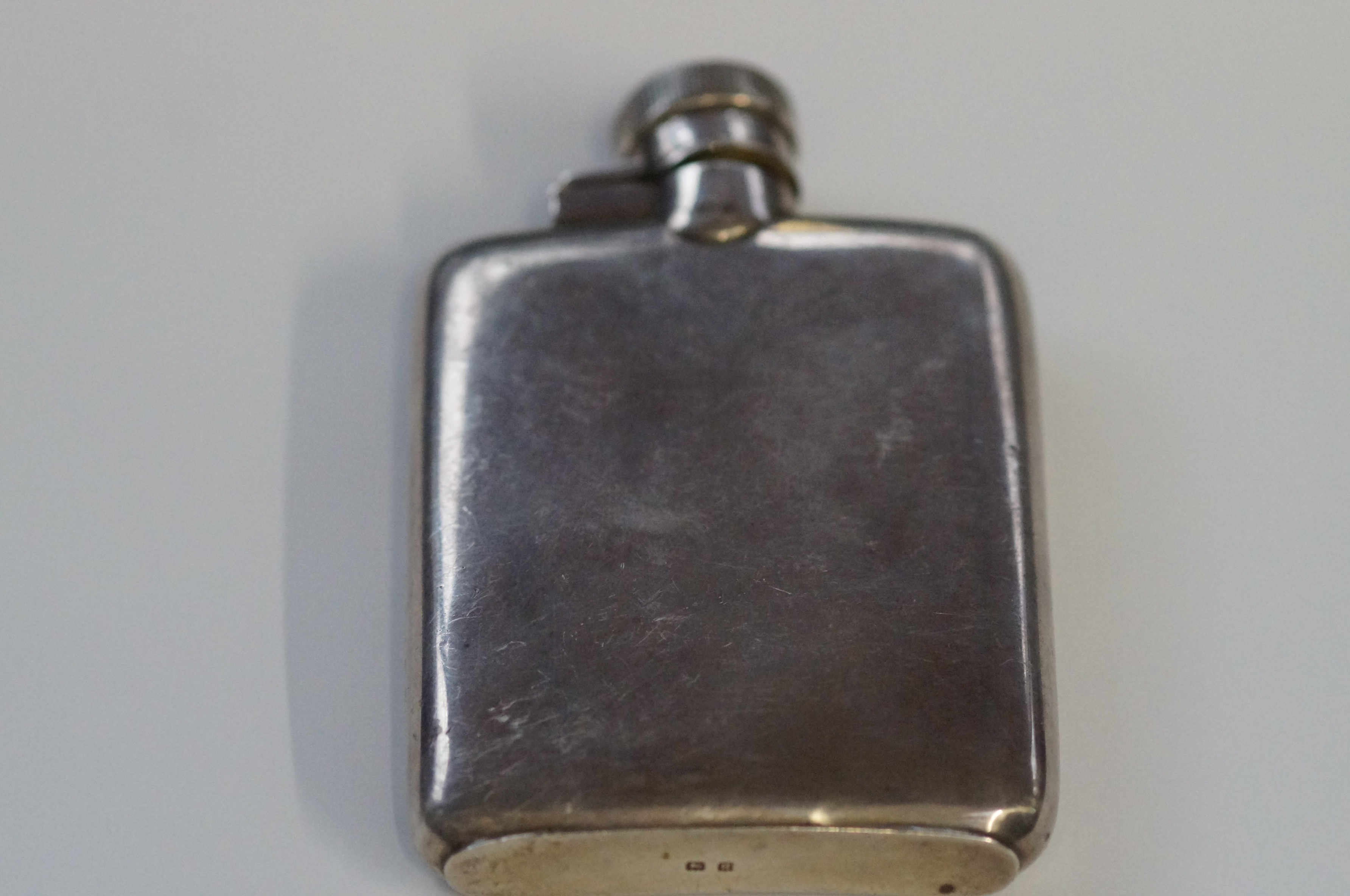 Silver hip flask Weight 107g full birminghan hallmarks for 1932