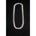 Silver curb necklace