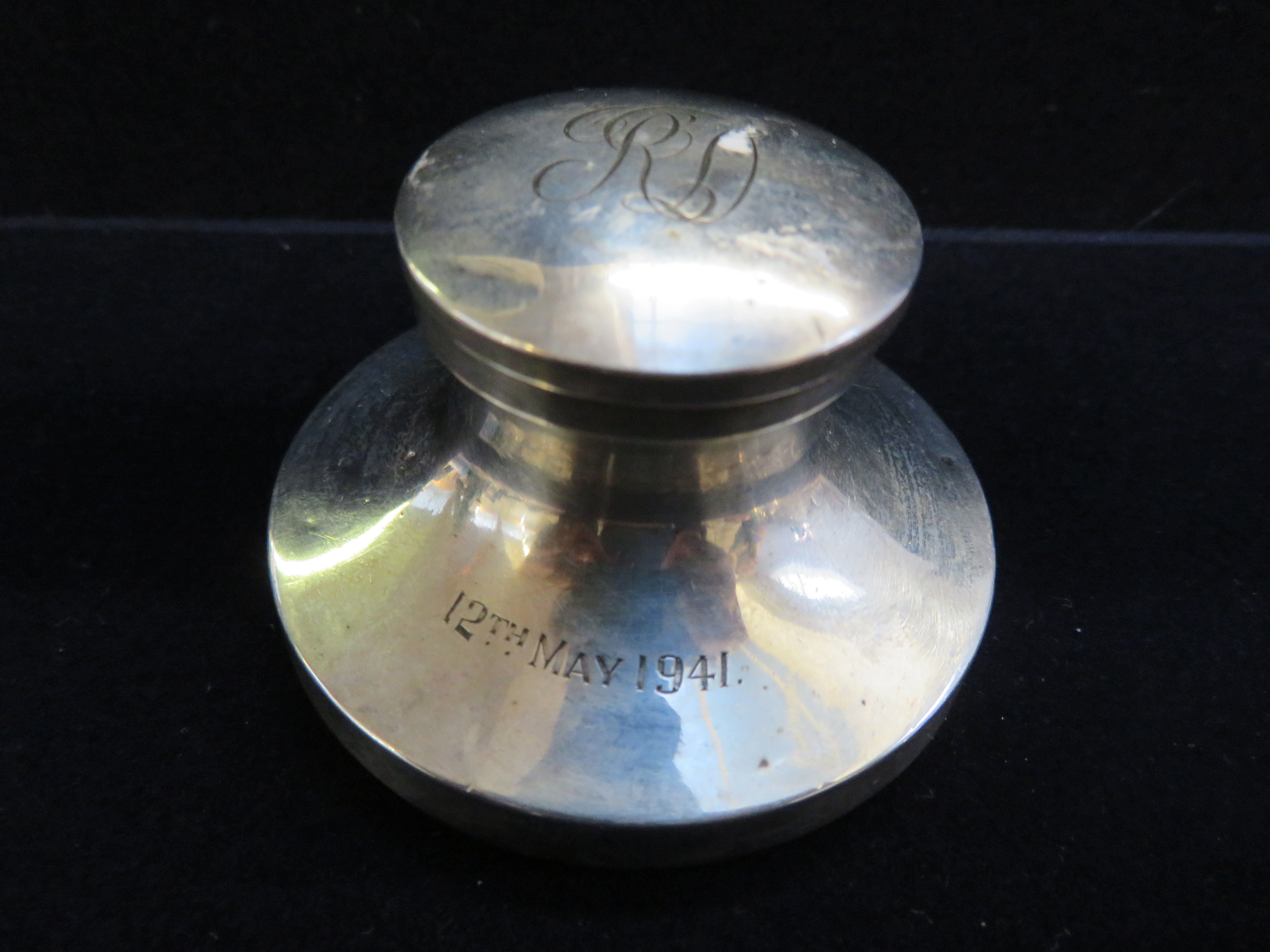 Silver capstan inkwell dated 12th may 1941, inscri