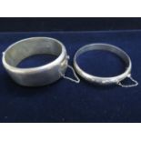 2x Silver bangles