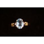 9ct Gold Ring set with Topaz and 2 Diamonds Size N