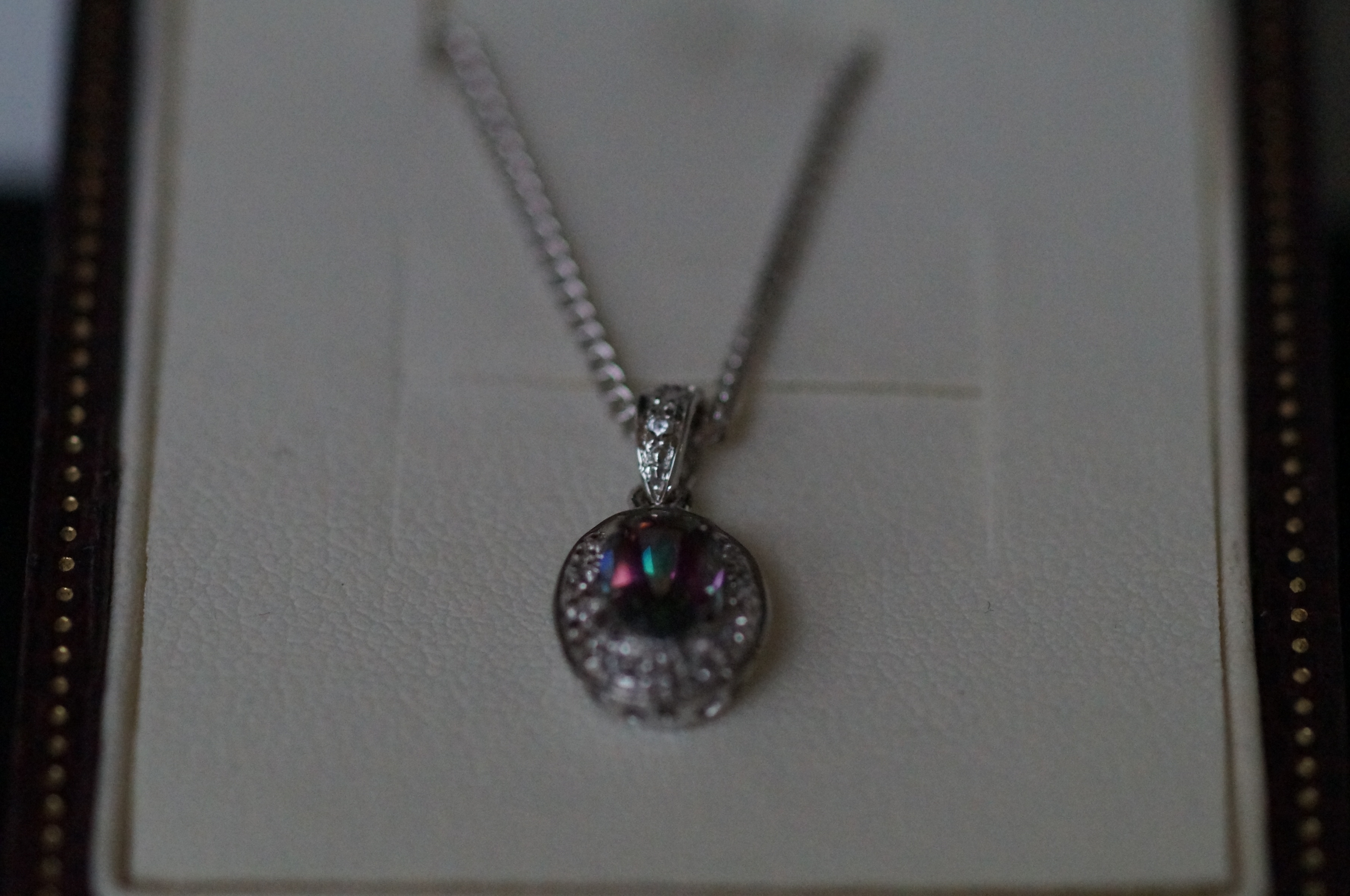 9ct White Gold Necklace