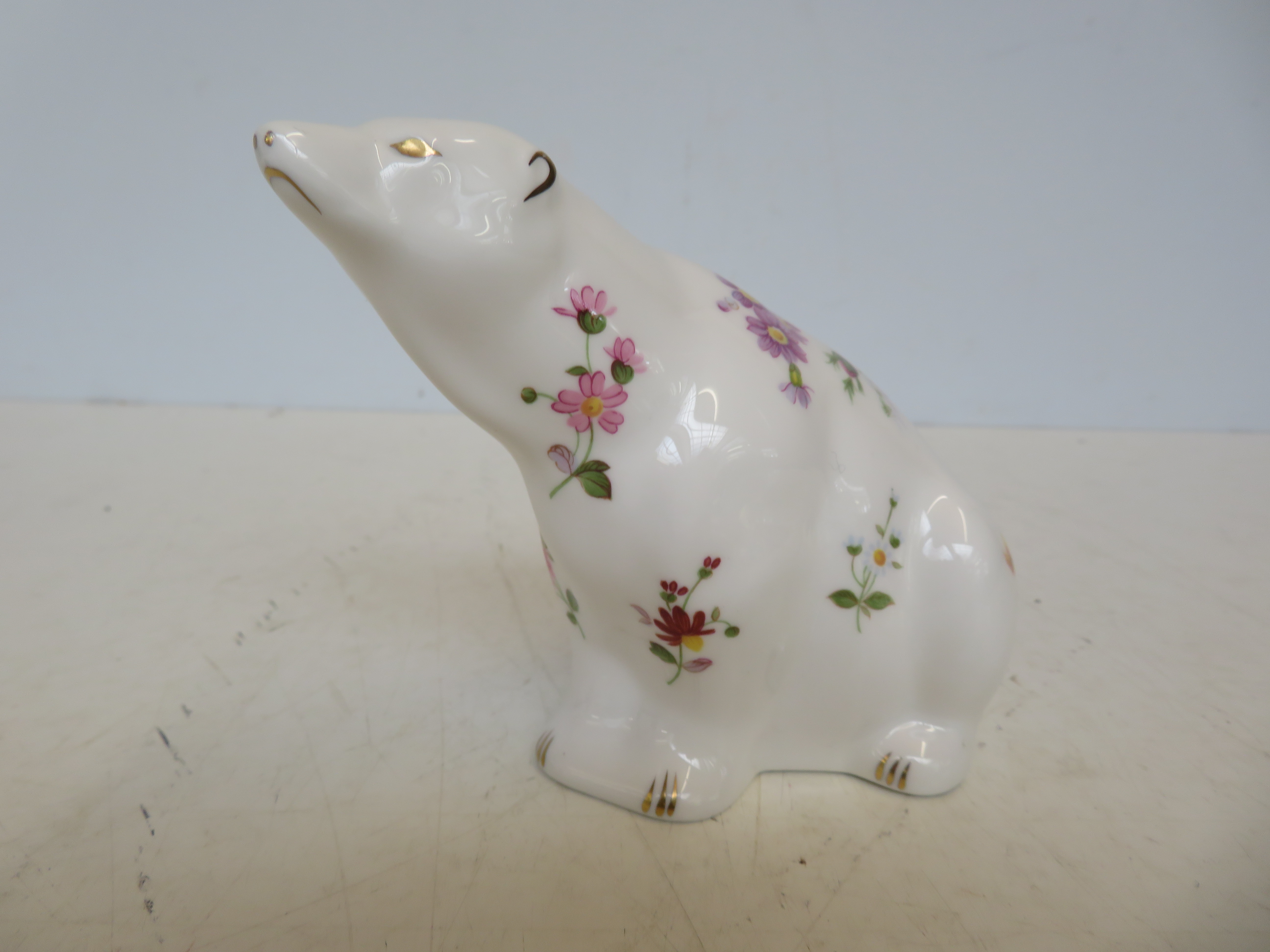 Royal crown derby polar bear