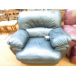 A Leather Electric Reclining Arm Chair Good condit