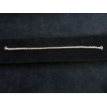 9ct Gold Link Bracelet - 2.5 grams and 7.5"