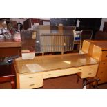 A. C Handcraft Retro dressing table with 3 mirrors