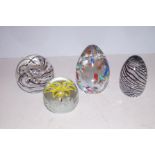 A collection of 4 very good quality art glass pape