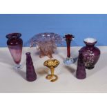 Seven pieces of art glass