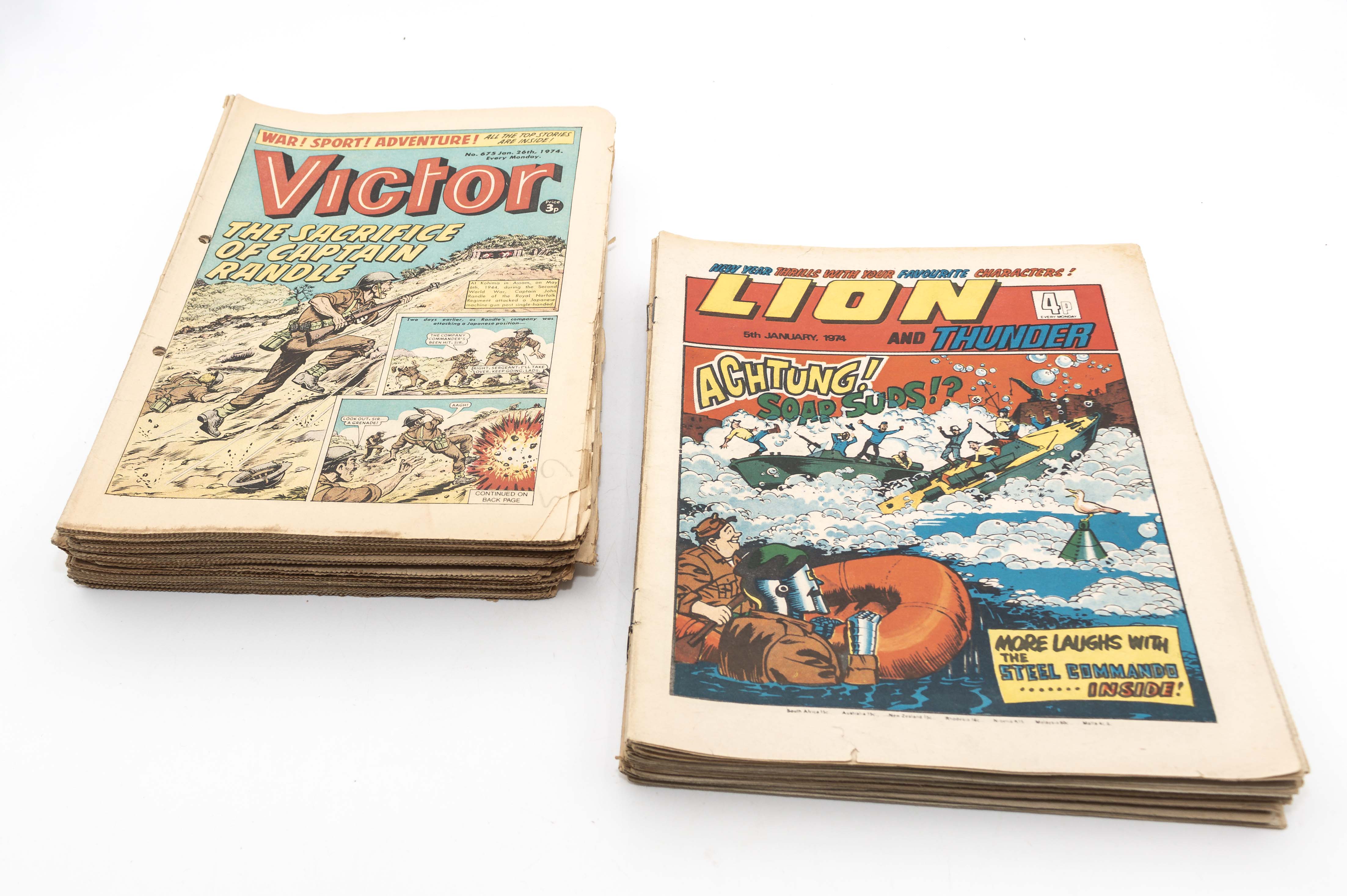 Collection of vintage Lion(14) and Victor(19) comics 1974