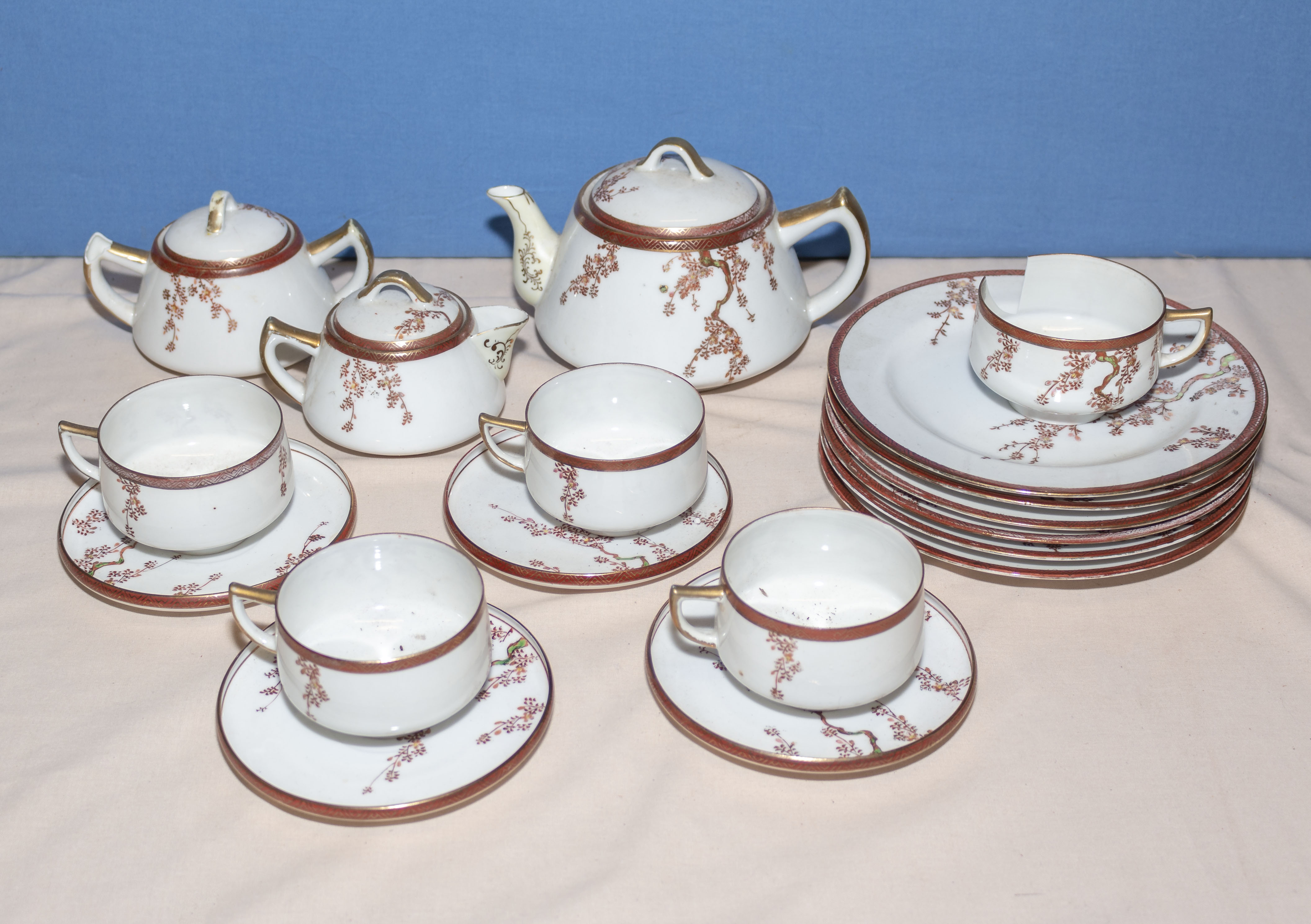 An Oriental eggshell part tea set