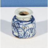 Ming Dynasty blue and white brush pot. 4cm tall