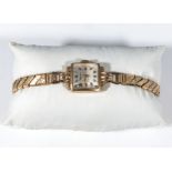 A lady's gold wrist watch, total weight 19gms