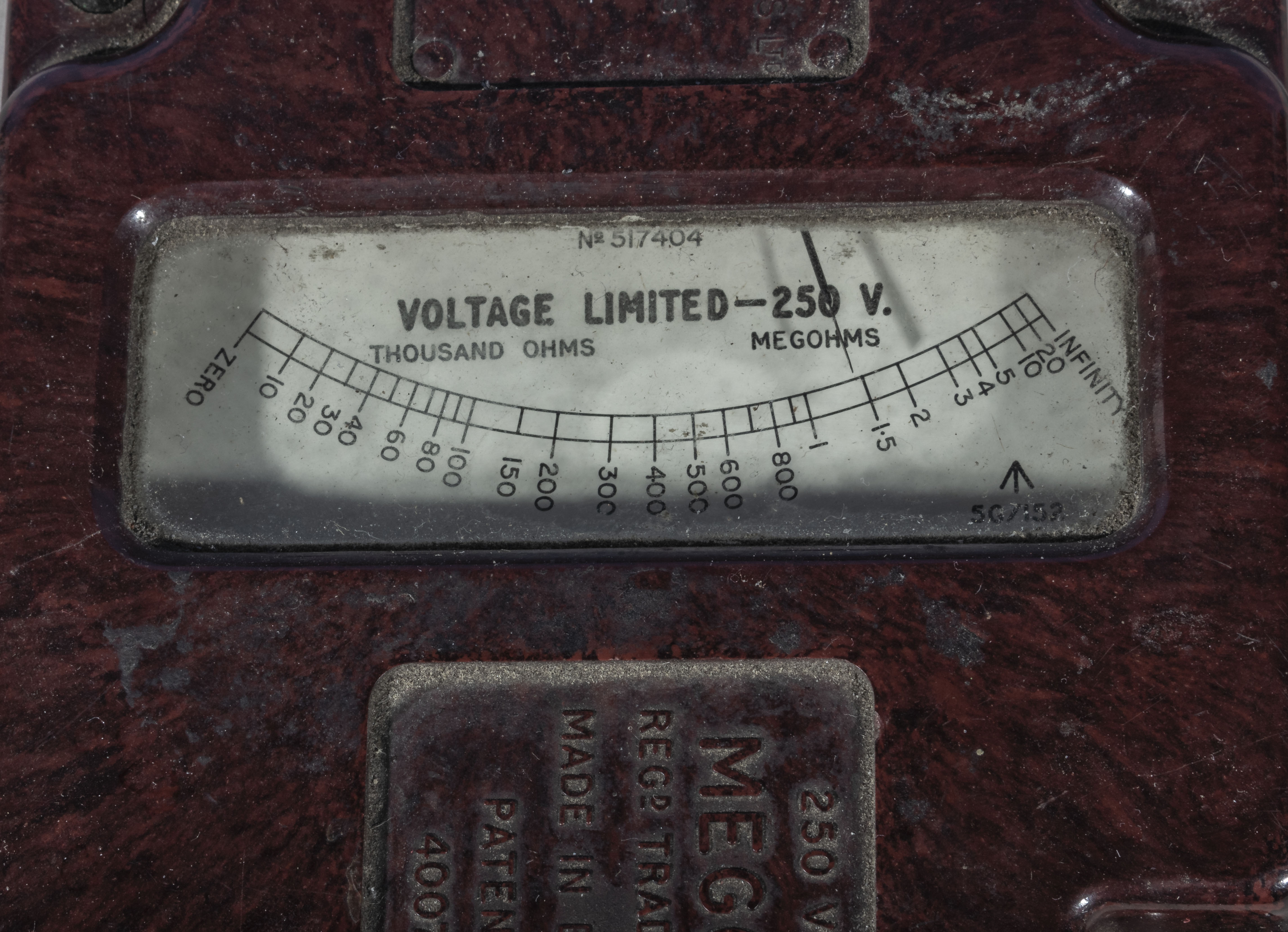 A vintage Bakelite Megger 250 volt electrician's test machine - Image 2 of 4