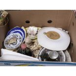 A box of assorted pottery