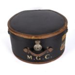 A vintage hat box/vanity case 40cm x 23cm