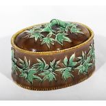 Majolica ivy leaf game dish