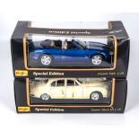 Burago Special Edition Jaguar XK8 and Jaguar Mark II (1:18)