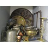 Mixed metalware to include a pewter kettle, silver plated sugar bowl and other items