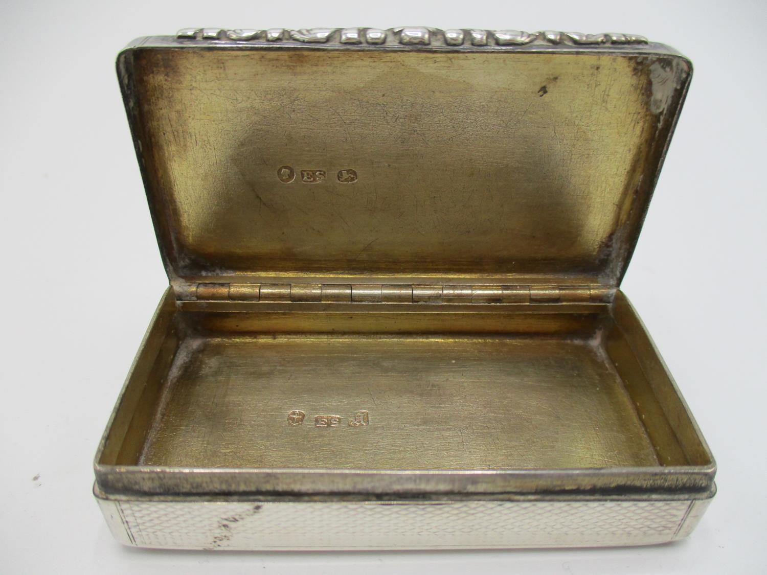 A Victorian silver snuff box, Birmingham 1844, by Edward Smith, having overall engine turned - Image 6 of 7